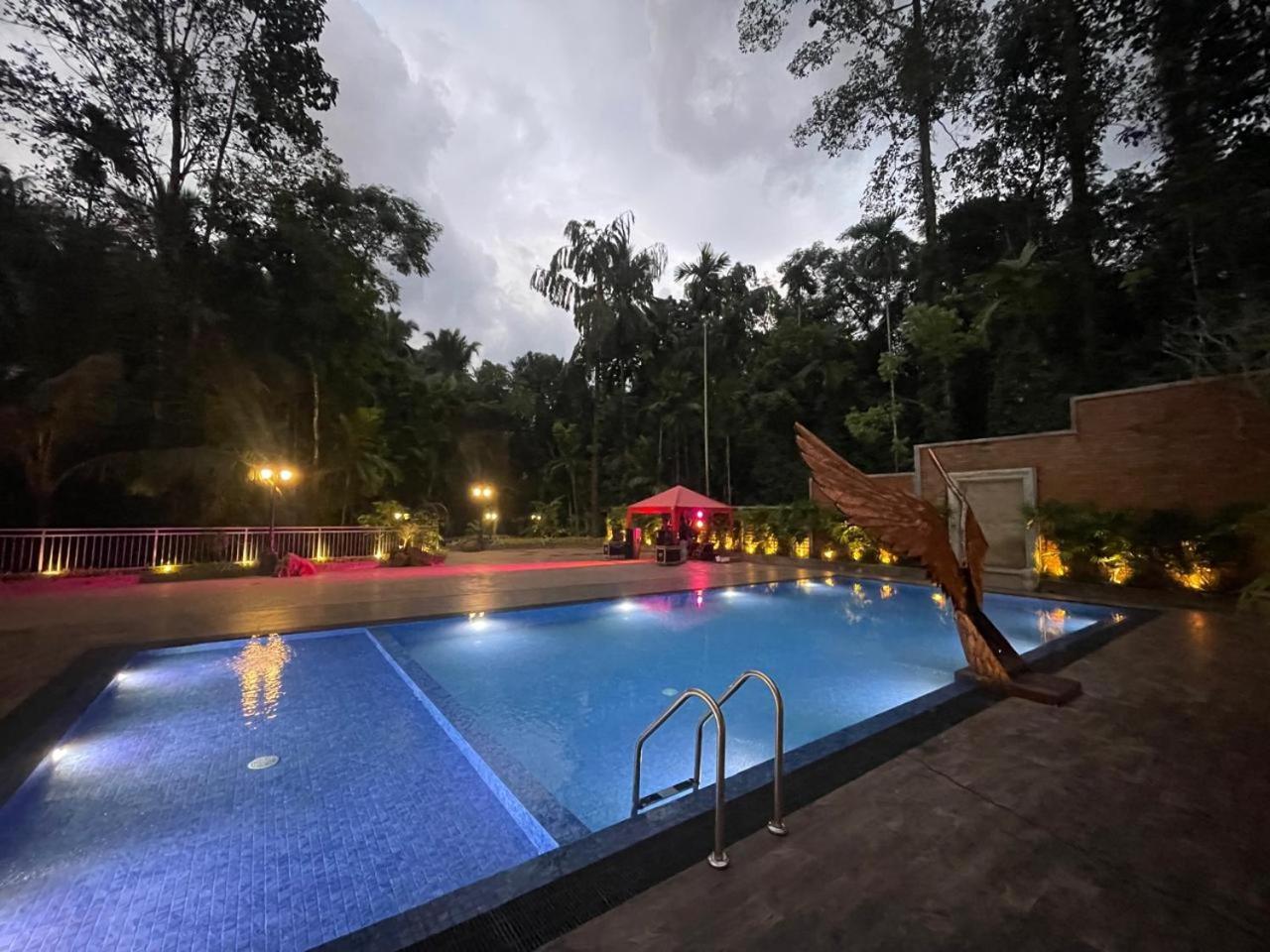 Hotel Grand Amanee Ratnapura Exterior foto